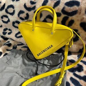 Triangle Yellow Crossbody Bag